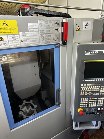 Вертикальный обрабатывающий центр CHIRON FZ 08K W