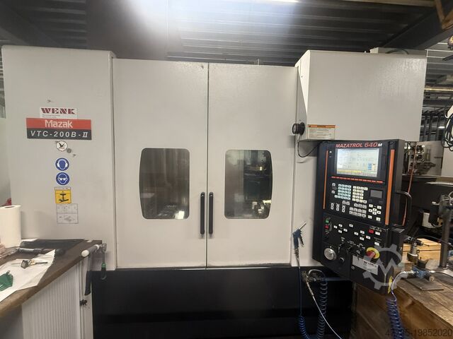 4-осевой вертикальный обрабатывающий центр с ЧПУ MAZAK VTC 200 B II