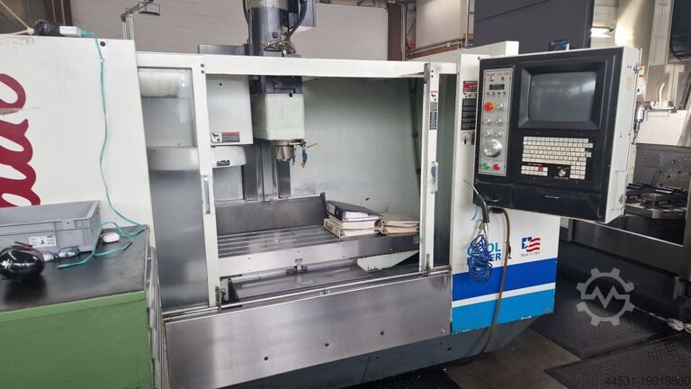 Обрабатывающий центр с ЧПУ FADAL VMC 4020 HAT