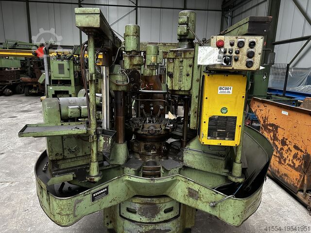 6-станционная поворотная трансферная машина Steinel 6 Stationen Rundtakt Sonderbohranlage