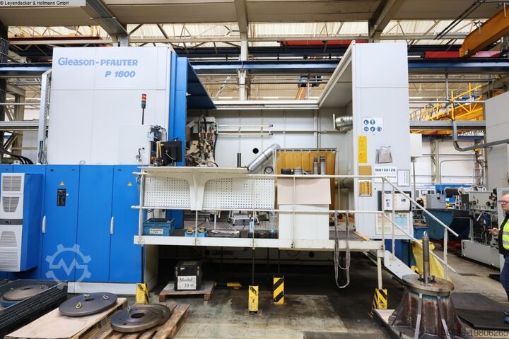 Зубофрезерный станок - вертикальный GLEASON- PFAUTER P 1600