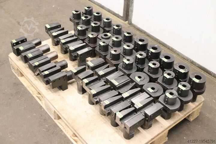 Держатель токарного резца CNC, 47 штук unbekannt Aufnahme Ø 60 mm DIN 69880