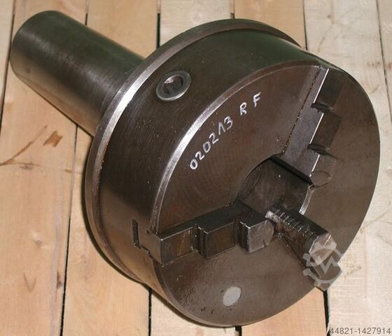 Трехчелюстной Чак RÖHM -