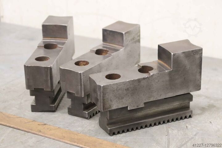 Сменные губки Forkardt** Breite 45 mm  schrägverzahnt