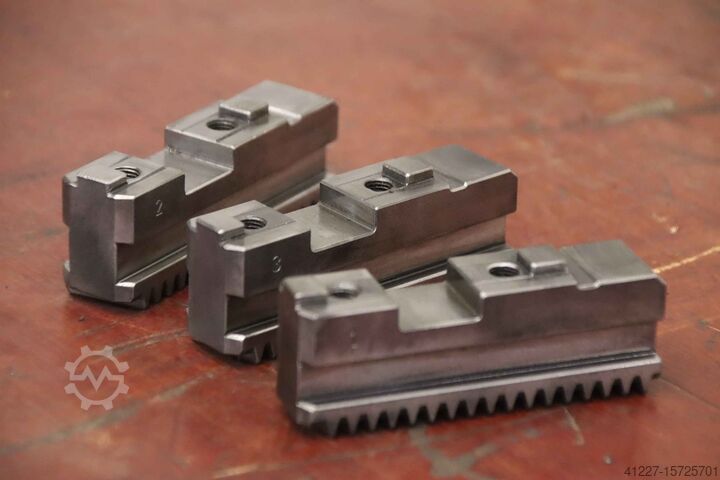 Сменные губки Базовые губки Forkardt Breite 22 mm  schrägverzahnt