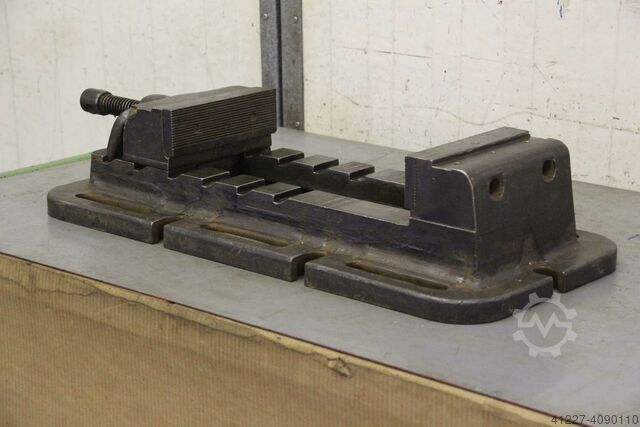 Машинные тиски unbekannt Spannweite  410 mm