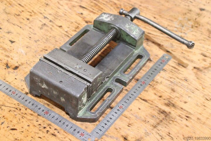 Машинные тиски unbekannt Spannweite 155 mm