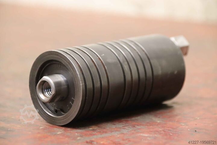 зажимной цилиндр WMW 40   30-7311  Hub 30 mm