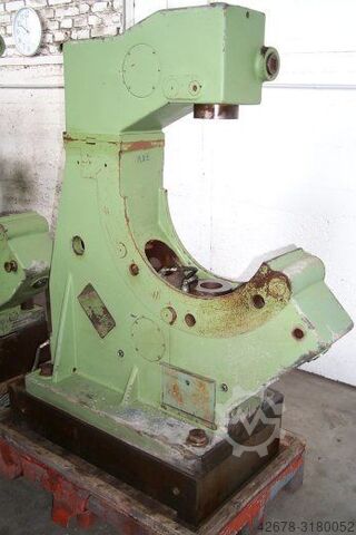 фиксированная тяжелая люнетка  