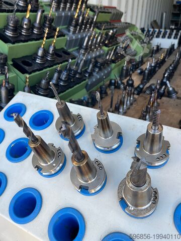 Термозажимные патроны SK40 Bilz ThermoGrip с фрезами VHM Oprawki termokurczliwe SK40 Bilz ThermoGrip z frezami VHM Oprawki termokurczliwe SK40 Bilz ThermoGrip z frezami VHM