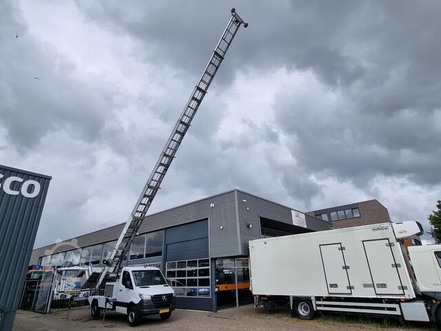 Подъемная платформа Mercedes-Benz Sprinter 30M Ladderlift/ Möbellift/ Movinglift