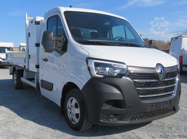 самосвал Renault Master