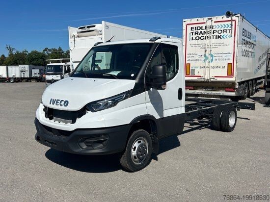 Шасси фургона IVECO DAILY 40 - 180 FAHRGESTELL, E6 OHNE MOTOR/OHNE GETRIEBE