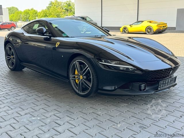Фургон FERRARI Roma Coupe Schwarz