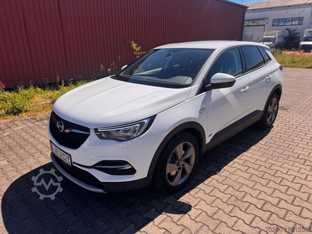 Пикап OPEL Grandland X Elegance Plug-in-Hybrid