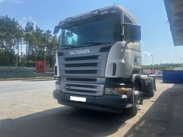 Тракторный агрегат SCANIA R 420 RETARDER  VOITH CAMBIO MANUAL 12V
