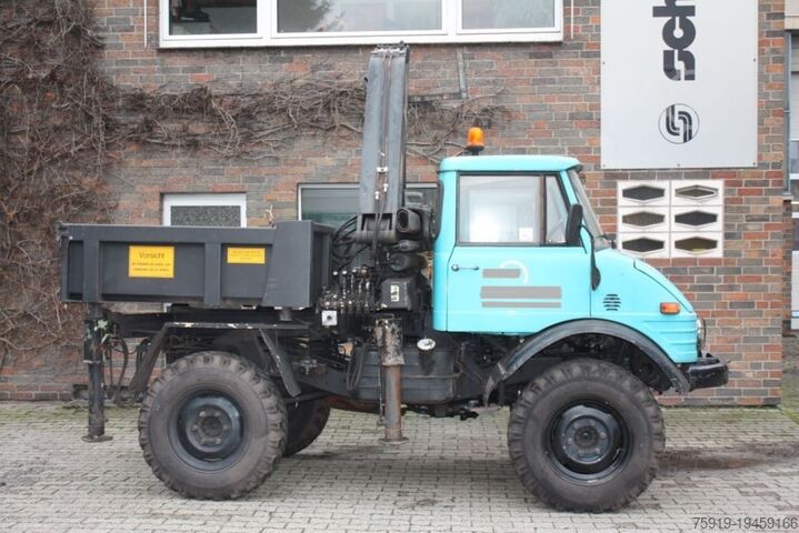 Unimog Mercedes-Benz UNIMOG 900 mit Kran HIAB 650