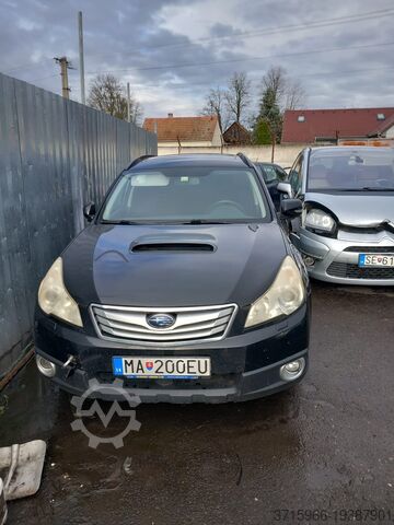 автомобиль SUBARU LEGACY Subaru LEGACY