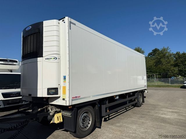 Рефрижераторный прицеп SCHMITZ CARGOBULL 2-Achs Kühlkoffer 7,70m LBW 2 T*CARRIER 1550