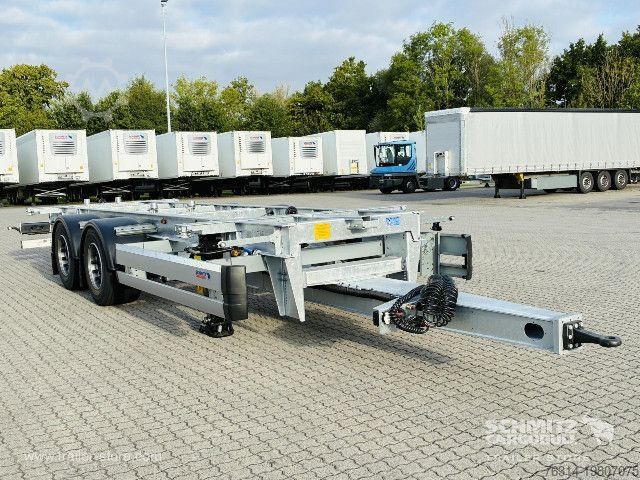 Прицеп с обменяемым шасси Schmitz Cargobull Zentralachsanhänger Wechselfahrgestell Maxiausführ
