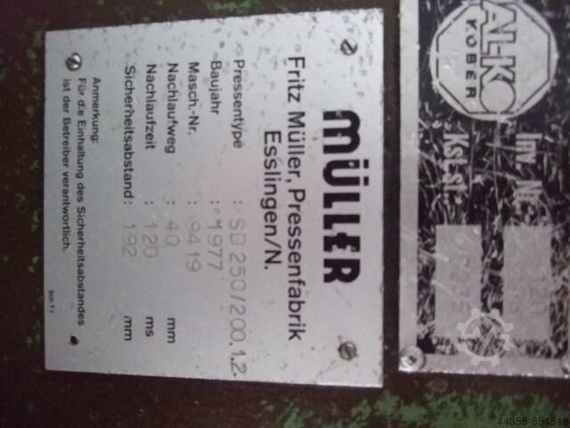 Прицеп с бортовой платформой и брезентом Mueller SD  250 /200.1. 2