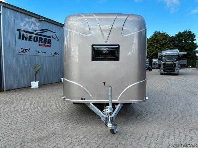 Прицеп для перевозки лошадей  ANKA  3,5t   Wohn. Dusche