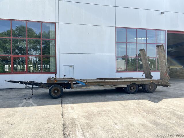 Низкорамный прицеп Müller Mitteltal T3  3 Achs Tieflader mit ABS