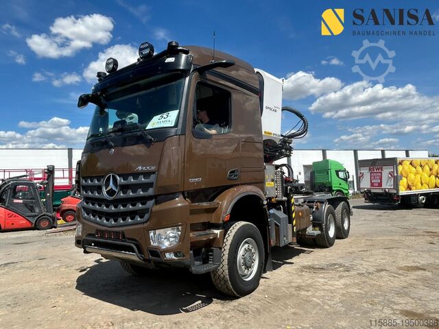 Грузовик для транспортировки древесины Mercedes Benz Arocs 3351 6x6/Palfinger Epolsion S260/Langholz