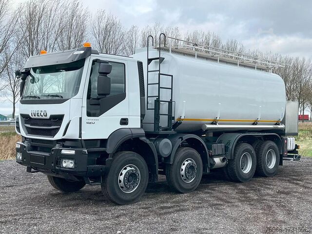 Танкер Iveco Trakker 410T42 Fuel Tank Truck (2 units)
