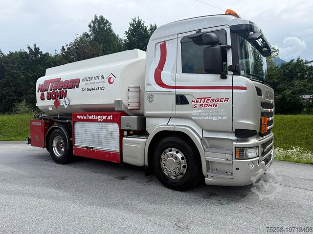 Грузовой автомобиль с кузовом-цистерной SCANIA R450