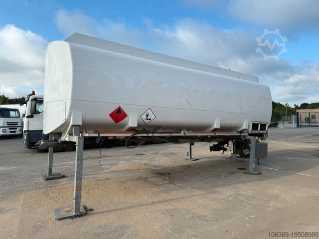 Автоцистерна  HMK Bilcon 23.800 L ADR Tank