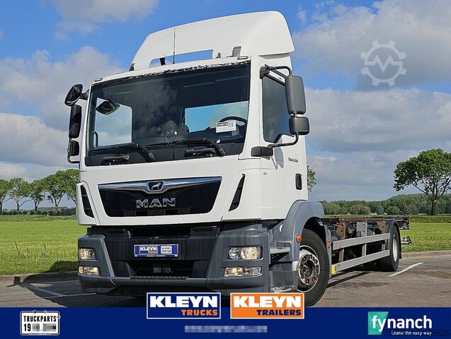 Система BDF MAN 12.250 TGM LL AIRCO TAILLIFT