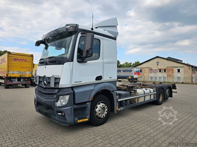 Автомобиль с заменяемым кузовом MERCEDES-BENZ 2545 BDF, Multiwechsler,neue Injektoren+ Ölpumpe