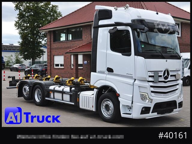 Автомобиль с заменяемым кузовом MERCEDES-BENZ 2545, Multi BDF, Wechsler, 7.45-7.82, MIDI, Liftachse