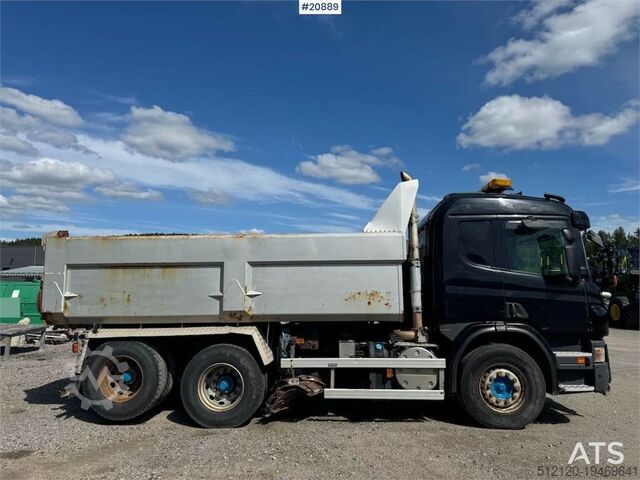 Самосвал Scania P420 – Tipper Truck with Snow Plow Setup and Under