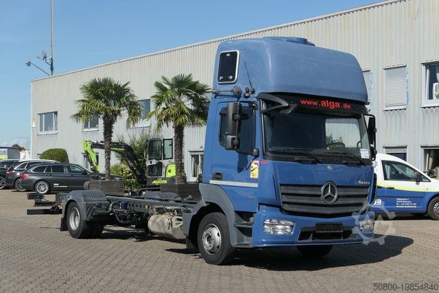 Шасси грузовика MERCEDES-BENZ 918 L Atego 4x2, Nebenantrieb, Standklima