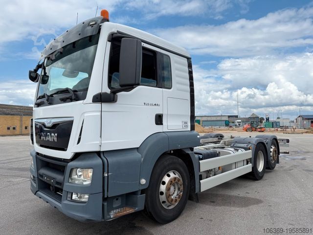 Шасси грузовика MAN TGS 26.440 6x2*4 Euro 6 ADR Chassis