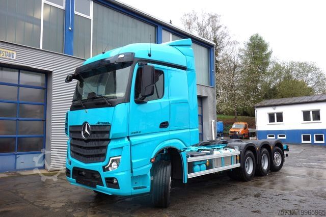 Шасси грузовика MERCEDES-BENZ 3553L / 8X4/4 NLA / ADR / Kipp+Kompressor