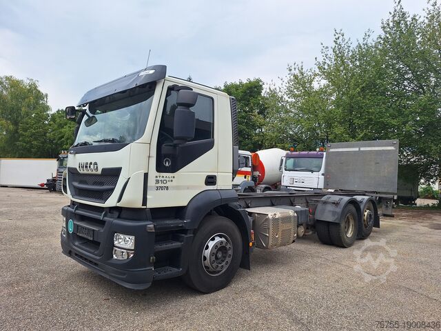 Шасси грузового автомобиля Iveco AD260S31 Fahrgestell 2014 E6 6x2 