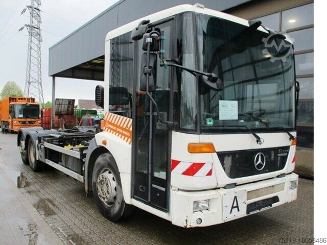 Шасси грузовика Mercedes-Benz 2633 6x2 EEV Econic PTO