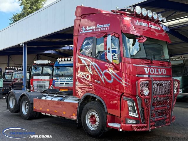 Шасси с кабиной Volvo FH 750 6x4 Tandemlift, Retarder, PTO