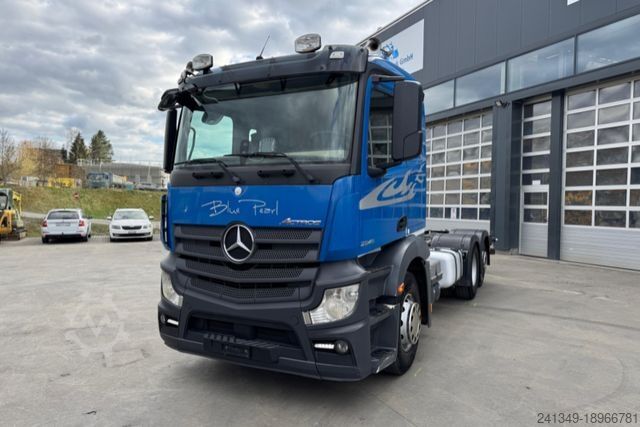 Шасси грузовика MERCEDES-BENZ Actros 2545 6x2