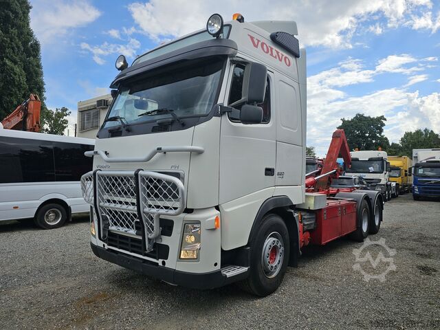 Рулонный самосвал Volvo FH520 6x4 Multilift SAWO 20T