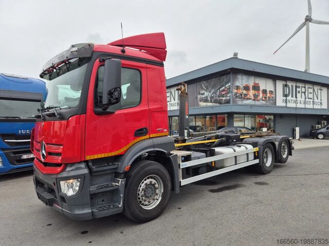 Перевозка контейнеров (крюковой погрузчик) Mercedes-Benz ANTOS 2843