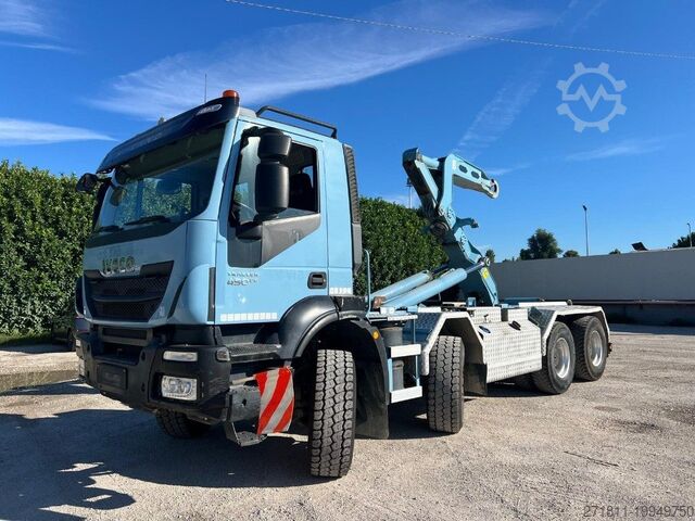 Крюковой мусоровоз IVECO IVECO TRAKKER 450 SCARRABILE