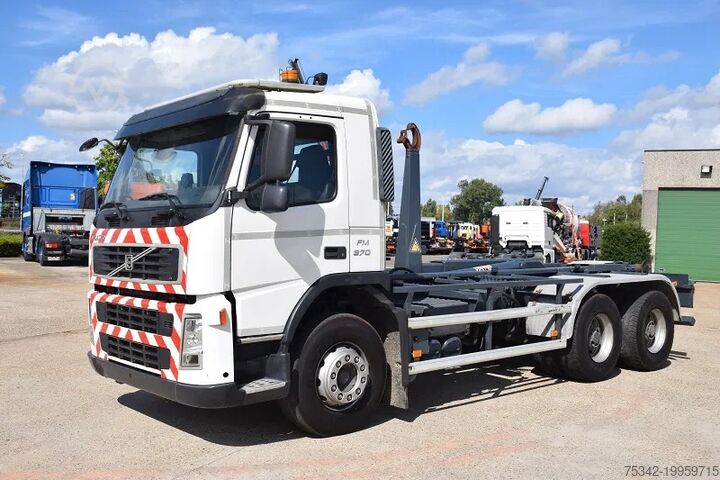 Система крюкообразных рычагов Volvo FM 370