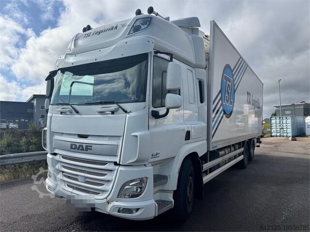 Чемодан DAF CF440 6x2 Box truck with refrigerator/freezer unit