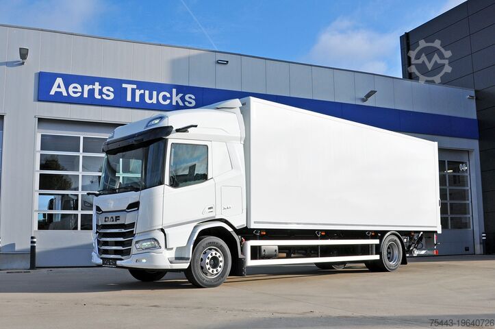 Чемодан DAF XD 310 FA 4x2 ST890 - Sleeper High - 19T - Supe...