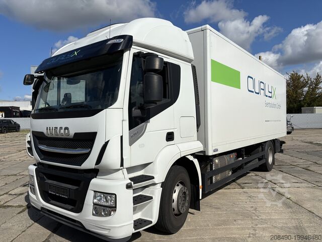 Грузовик с фургонной надстройкой и гидробортом Iveco Stralis 330