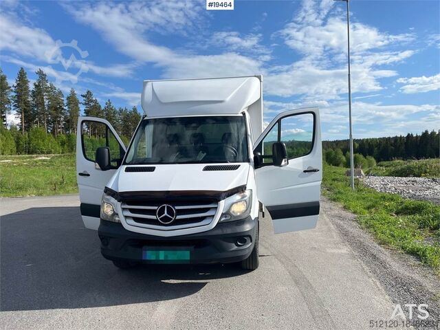 Чемодан Mercedes-Benz Sprinter 316CDI Box truck w/ Lift. 115,000 km.